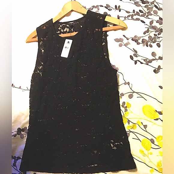 Express NWT Fitted Black Lace Crew Neck Tank - Picture 5 of 12